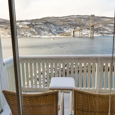 Tjeldsundbrua Maritim Villa Evenskjer Buitenkant foto