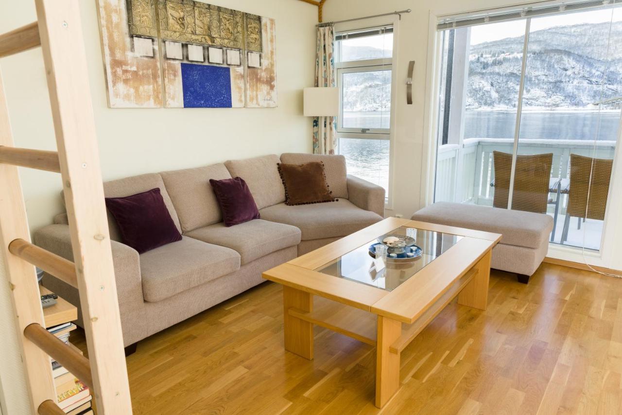 Tjeldsundbrua Maritim Villa Evenskjer Buitenkant foto